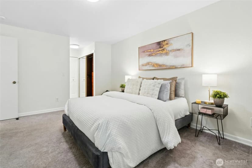 Property photo for 3927 108th Avenue Ne #a102, Bellevue photo 11