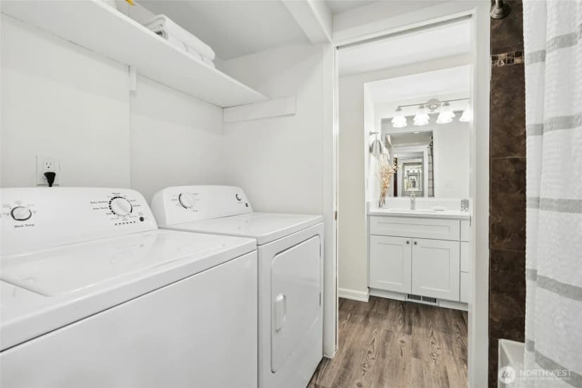 Property photo for 3927 108th Avenue Ne #a102, Bellevue photo 16