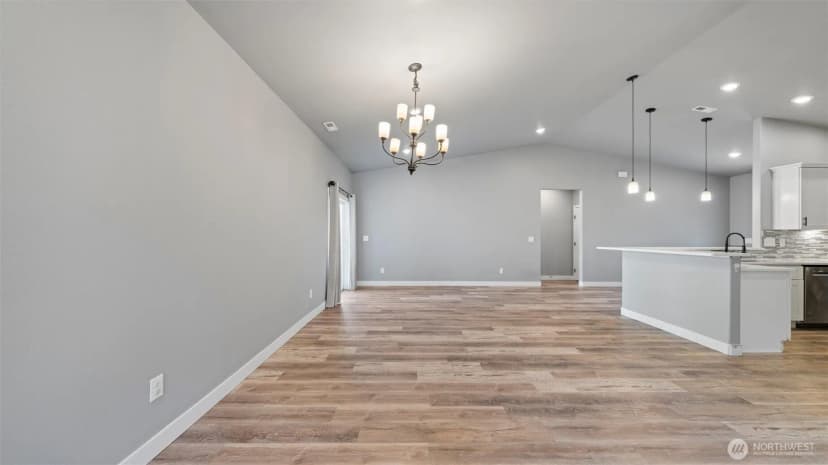 Property photo for 352 E Davis Street, Connell photo 14