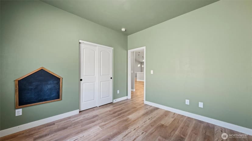 Property photo for 352 E Davis Street, Connell photo 22
