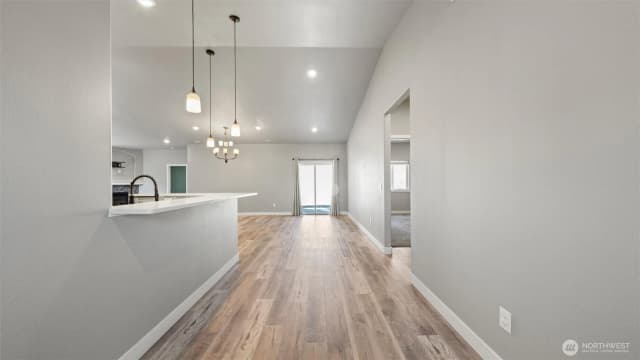 Property photo for 352 E Davis Street, Connell photo 2