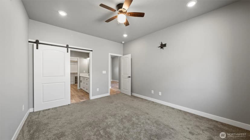 Property photo for 352 E Davis Street, Connell photo 5