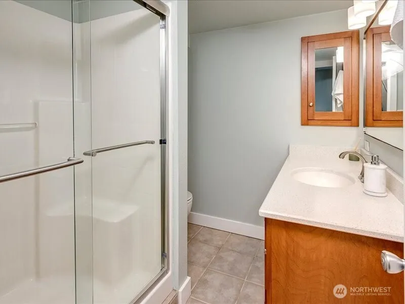Property photo for 11262 Riviera Place Ne, Seattle photo 25