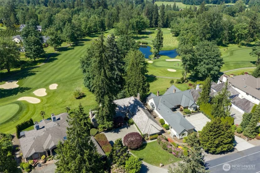 Property photo for 13713 209th Avenue Ne, Woodinville photo 39