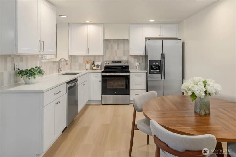 Property photo for 24422 Se 46th Court, Sammamish photo 18