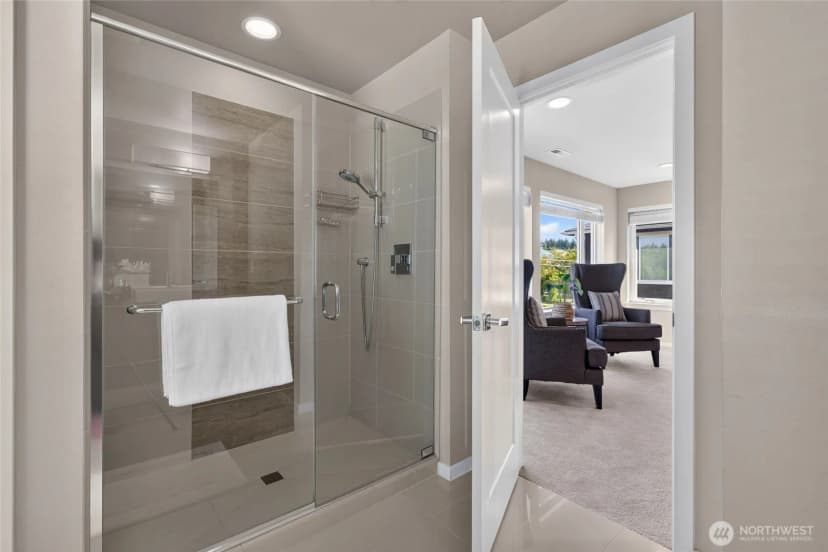 Property photo for 16913 37th Drive Se, Bothell photo 23