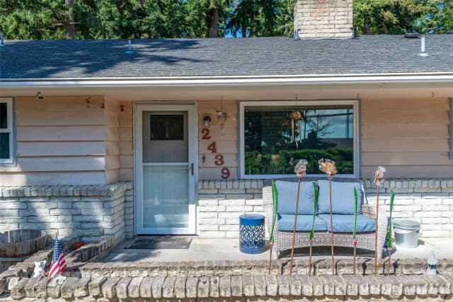 Property photo for 2439 Loerland Lane, Oak Harbor photo 4