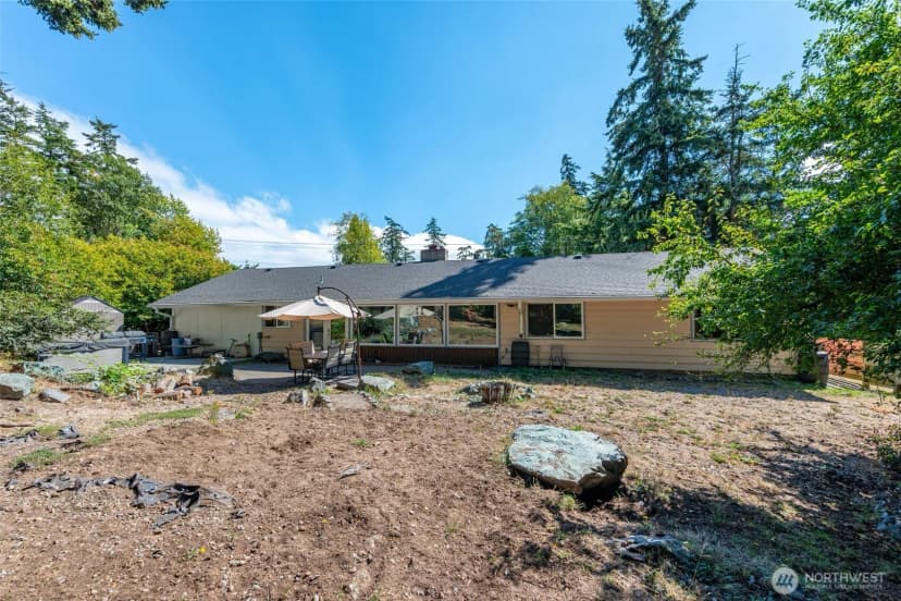 Property photo for 2439 Loerland Lane, Oak Harbor photo 32