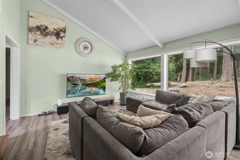 Property photo for 2439 Loerland Lane, Oak Harbor photo 17