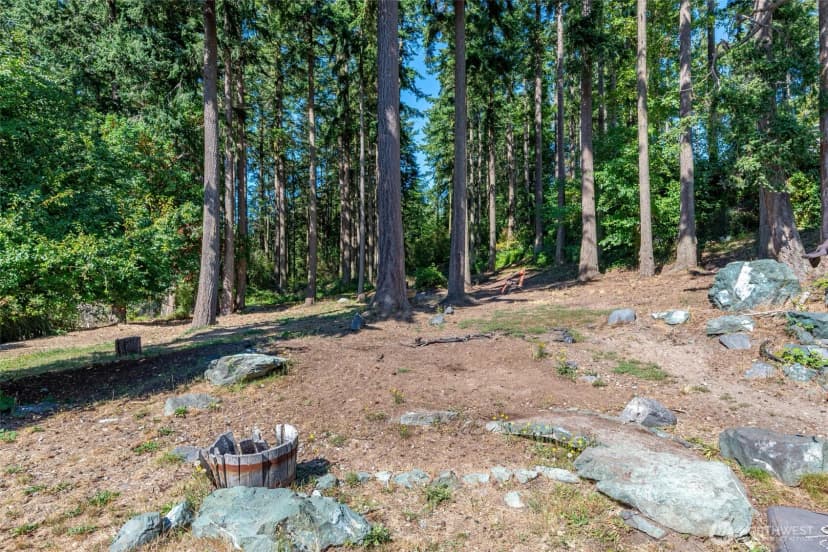 Property photo for 2439 Loerland Lane, Oak Harbor photo 36