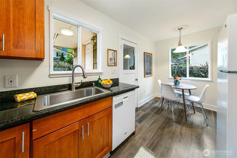 Property photo for 1520 Ne 147th Street, Shoreline photo 8