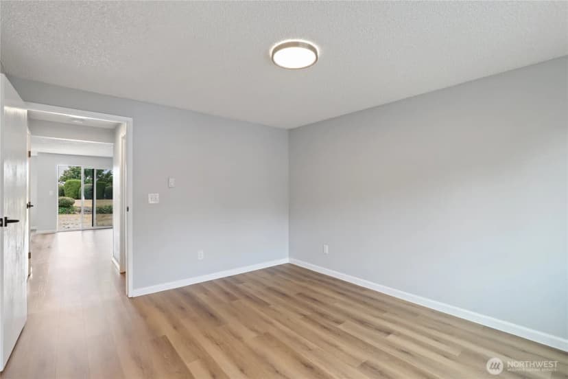 Property photo for 3590 Narrows View Lane Ne #102, Bremerton photo 12