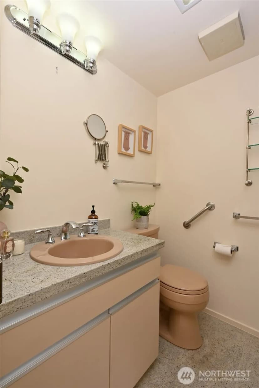 Property photo for 1301 Spring Street #6d, Seattle photo 21