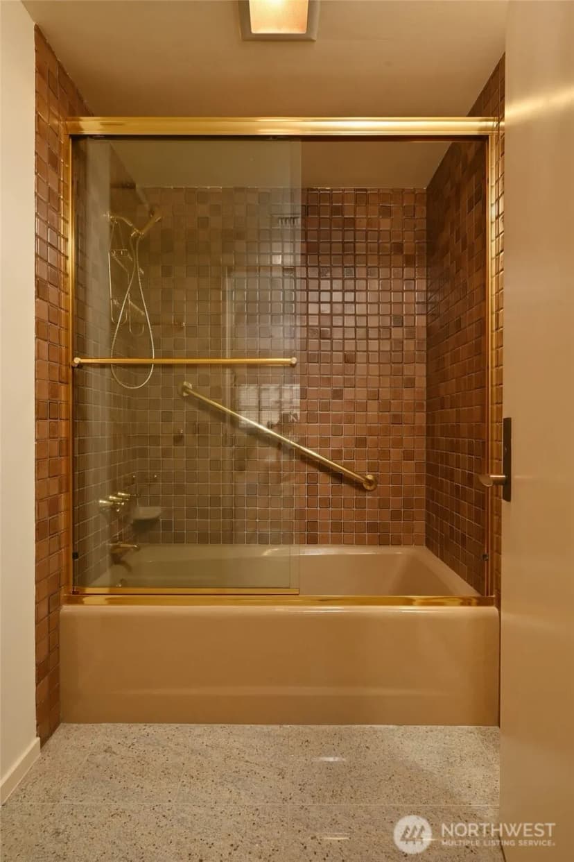 Property photo for 1301 Spring Street #6d, Seattle photo 17