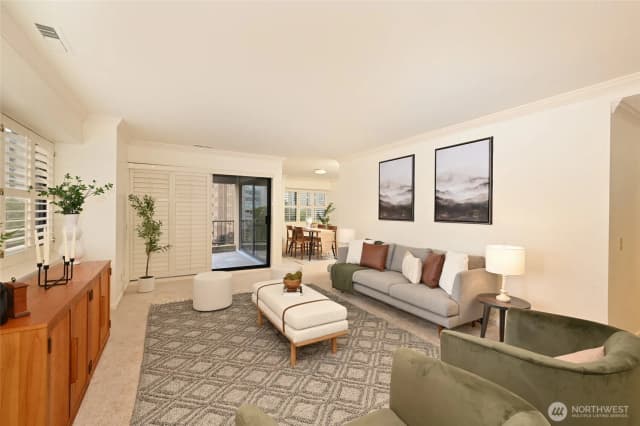 Property photo for 1301 Spring Street #6d, Seattle photo 3