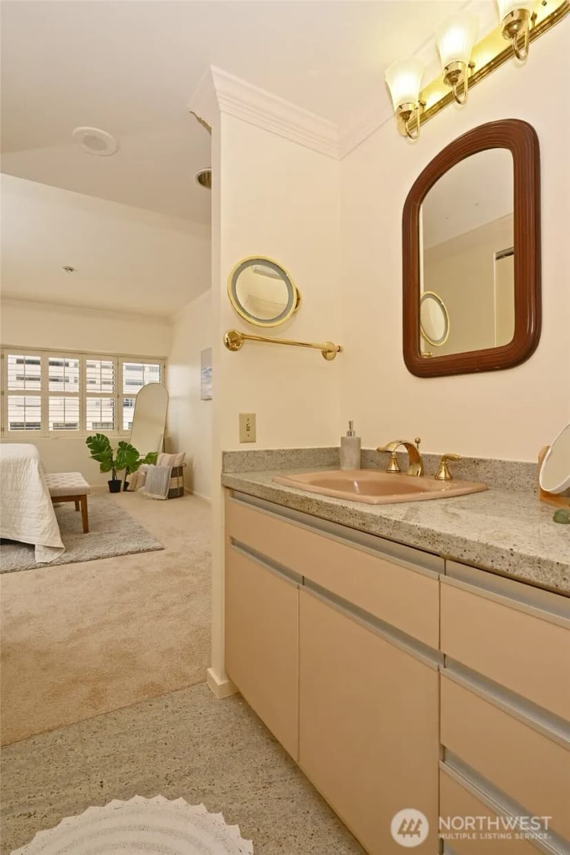 Property photo for 1301 Spring Street #6d, Seattle photo 15