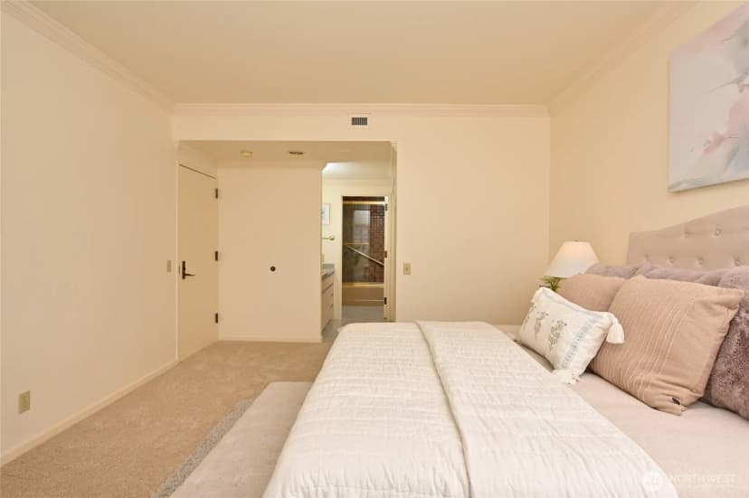 Property photo for 1301 Spring Street #6d, Seattle photo 13