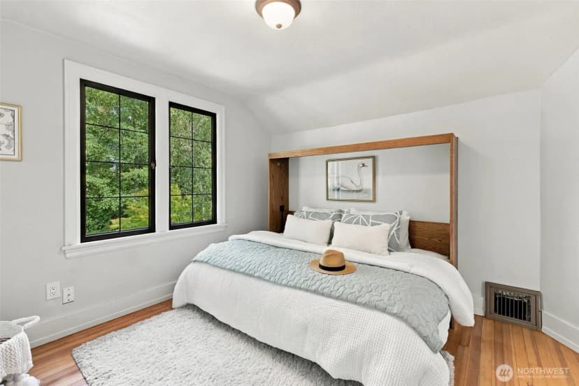 Property photo for 6545 Fauntleroy Way Sw, Seattle photo 29