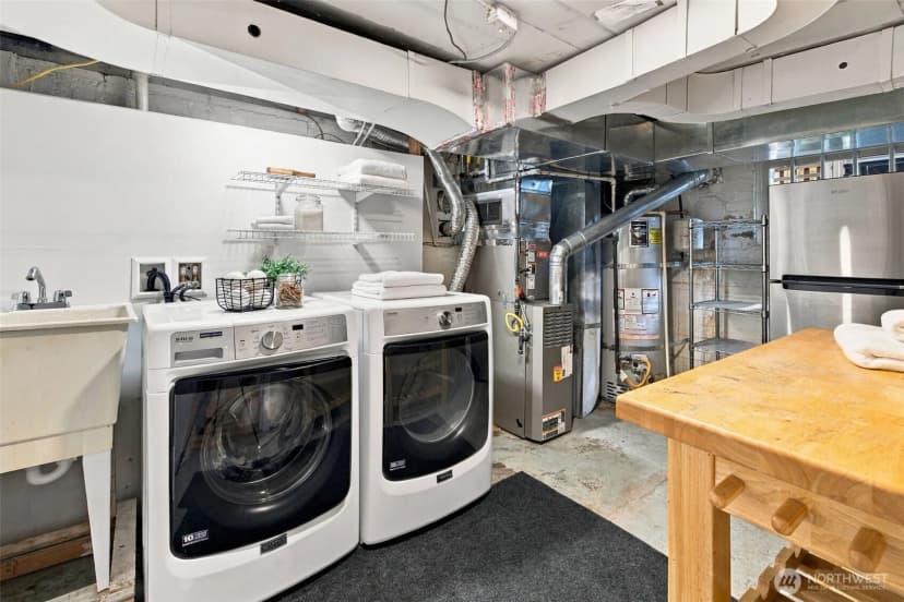 Property photo for 6545 Fauntleroy Way Sw, Seattle photo 36