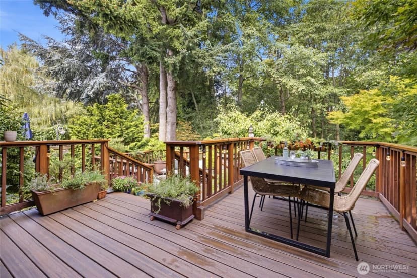 Property photo for 6545 Fauntleroy Way Sw, Seattle photo 18