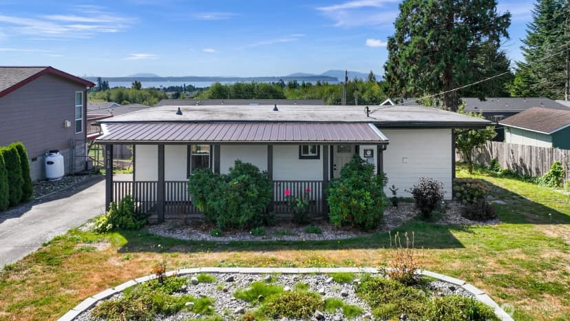 Property photo for 5515 Hillvue Road, Blaine