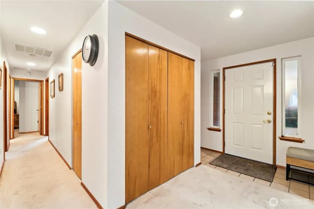 Property photo for 4320 Wellington Loop Se, Lacey photo 3
