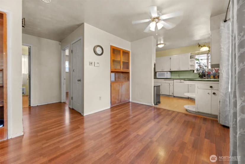 Property photo for 1516 Rainier Avenue, Everett photo 9