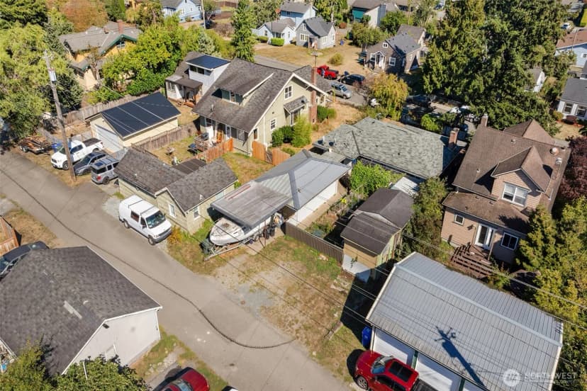 Property photo for 1516 Rainier Avenue, Everett photo 34