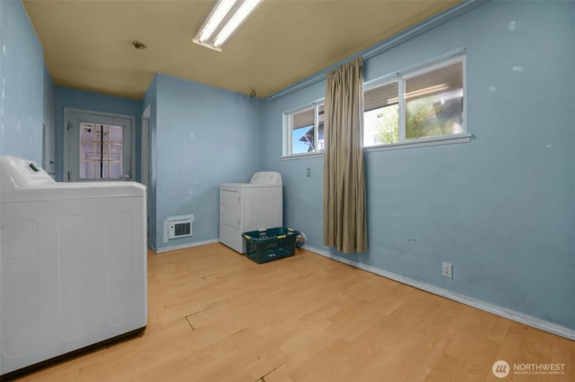 Property photo for 1516 Rainier Avenue, Everett photo 13