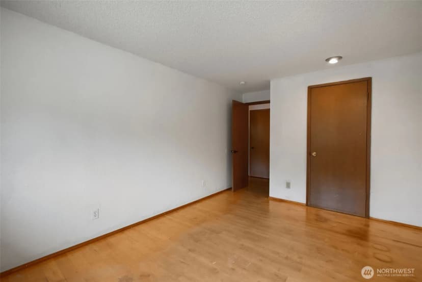 Property photo for 19217 46th Avenue Ne, Lake Forest Park photo 19