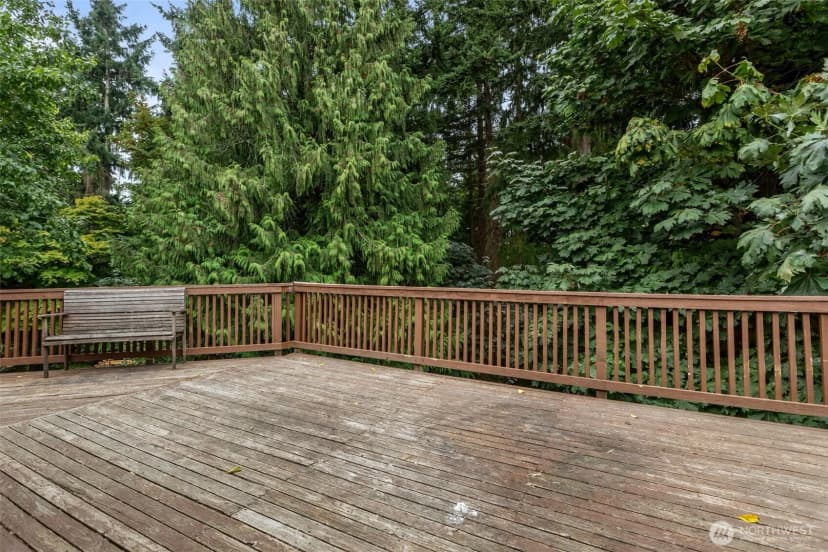 Property photo for 19217 46th Avenue Ne, Lake Forest Park photo 34