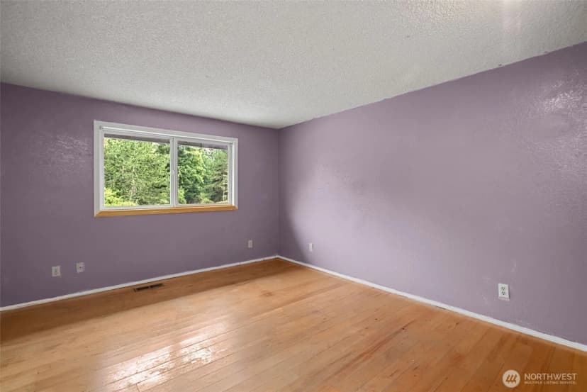 Property photo for 19217 46th Avenue Ne, Lake Forest Park photo 16