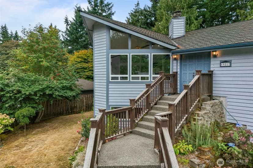 Property photo for 19217 46th Avenue Ne, Lake Forest Park photo 40