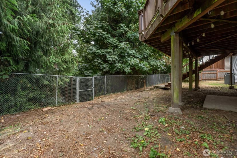 Property photo for 19217 46th Avenue Ne, Lake Forest Park photo 35
