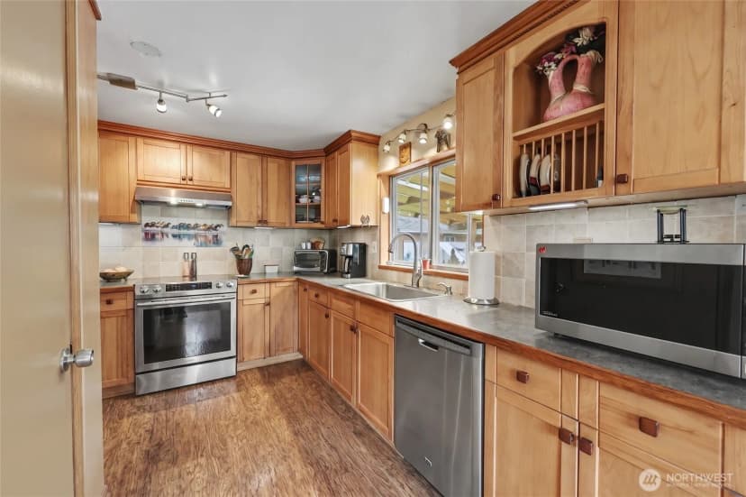 Property photo for 62 Roupe Road, Sequim photo 6