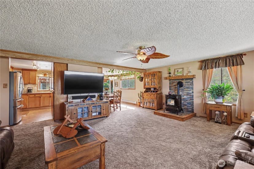 Property photo for 62 Roupe Road, Sequim photo 2