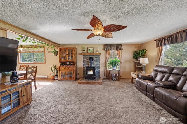 Property photo for 62 Roupe Road, Sequim photo 3