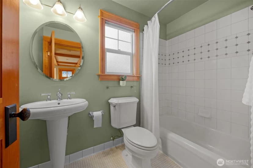 Property photo for 15741 Dayton Avenue N ##11, Shoreline photo 15