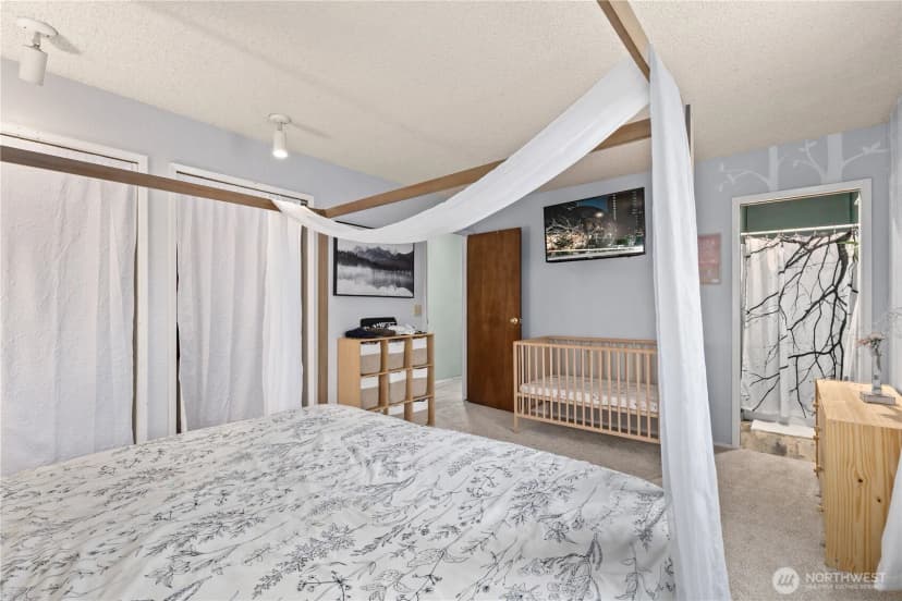 Property photo for 4721 East Valley Highway E, Sumner photo 14