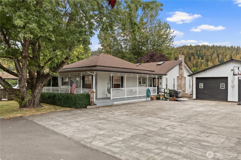 Property photo for 4721 East Valley Highway E, Sumner