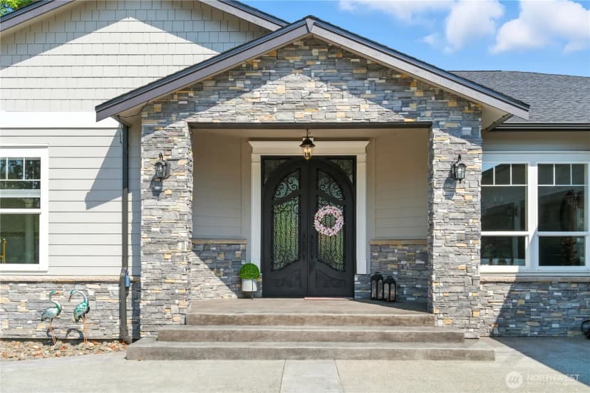 Property photo for 22822 Tranquility Place Ne, Kingston photo 2