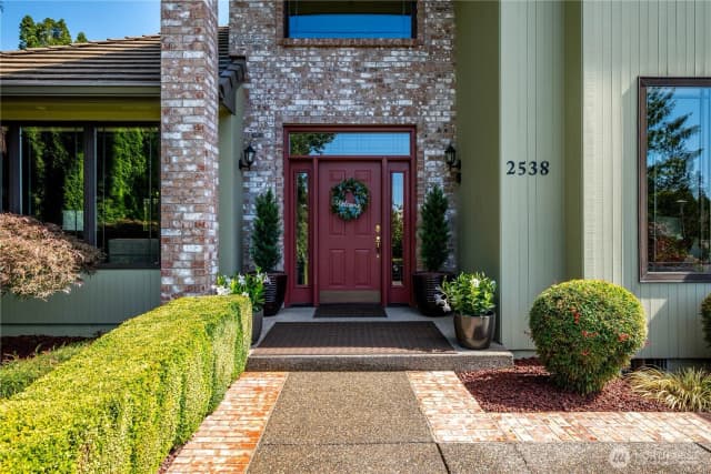 Property photo for 2538 E Lynnwood Drive, Longview photo 2
