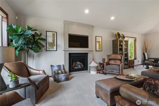 Property photo for 2538 E Lynnwood Drive, Longview photo 4