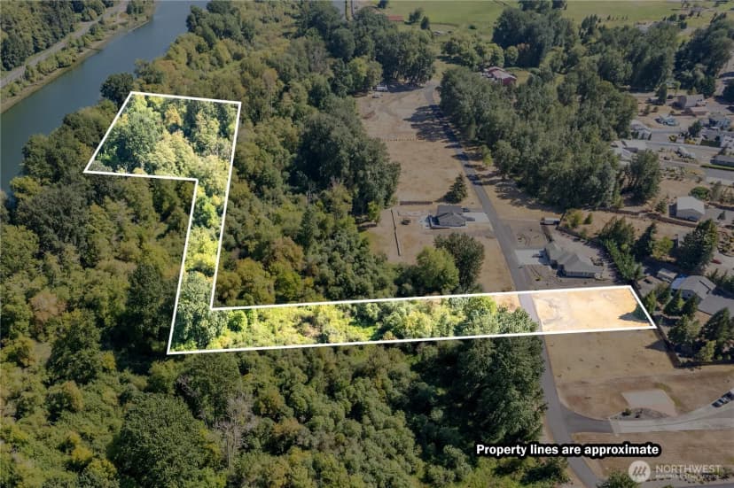 Property photo for 211 Columbia Point Road, Longview photo 13