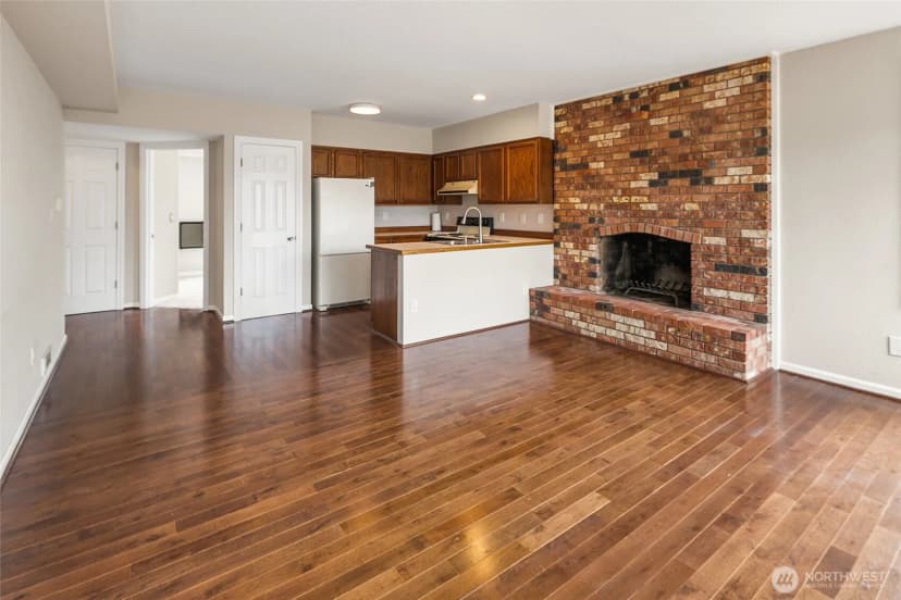 Property photo for 955 2nd Street, Mukilteo photo 27