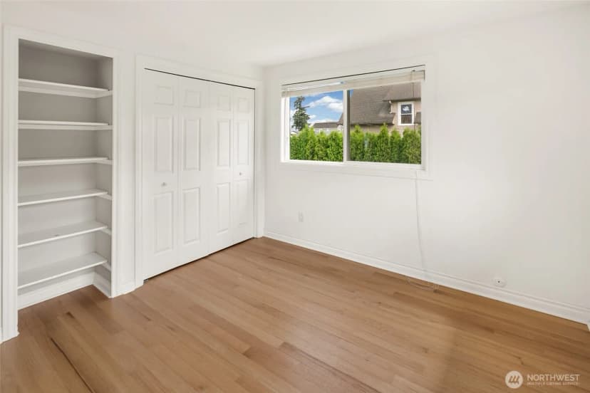 Property photo for 955 2nd Street, Mukilteo photo 22