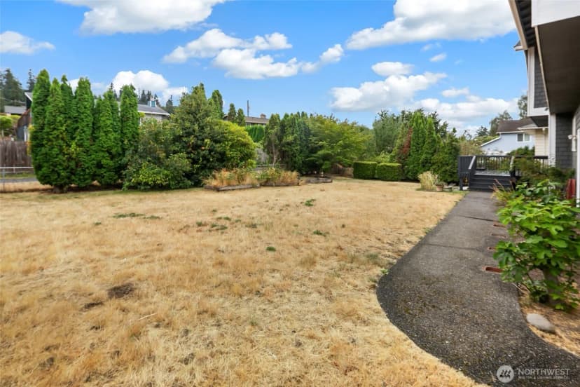 Property photo for 955 2nd Street, Mukilteo photo 36