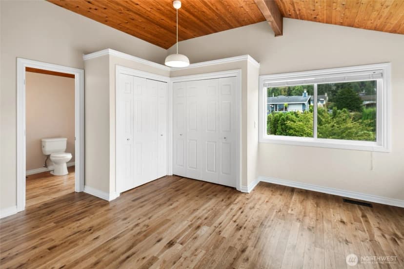 Property photo for 955 2nd Street, Mukilteo photo 18