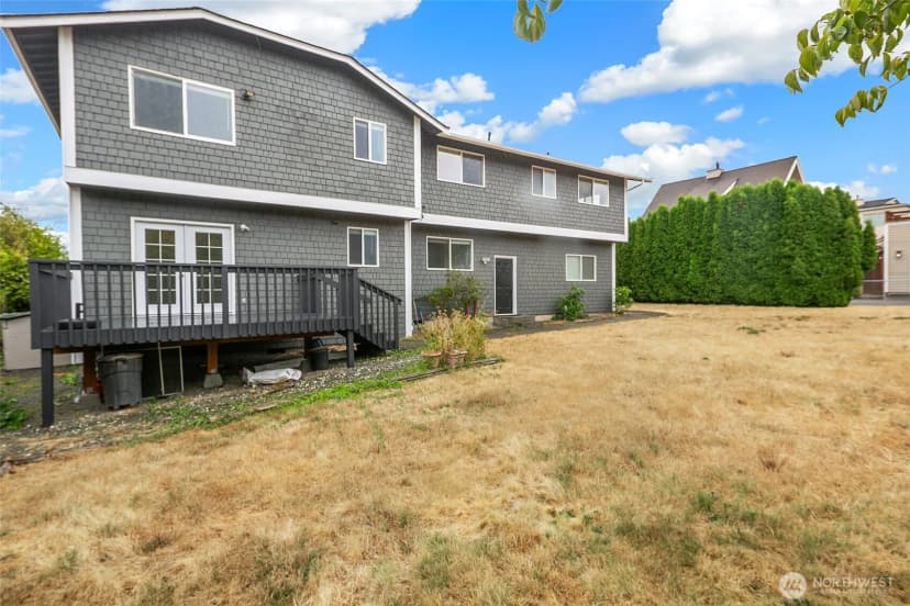 Property photo for 955 2nd Street, Mukilteo photo 34