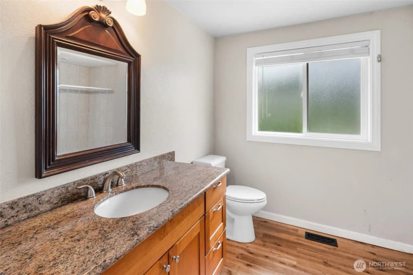 Property photo for 955 2nd Street, Mukilteo photo 24
